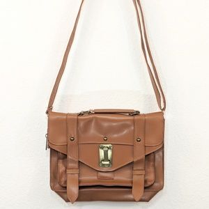 NWOT + NEVER USED Urban Tan Adjustable Crossbag